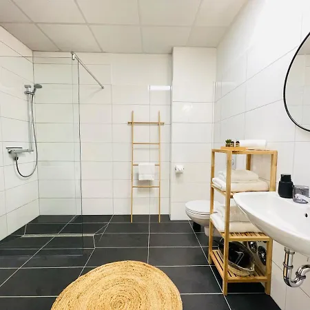 Klassen - Exklusive Altbau - Zentral - Rheinnaehe *