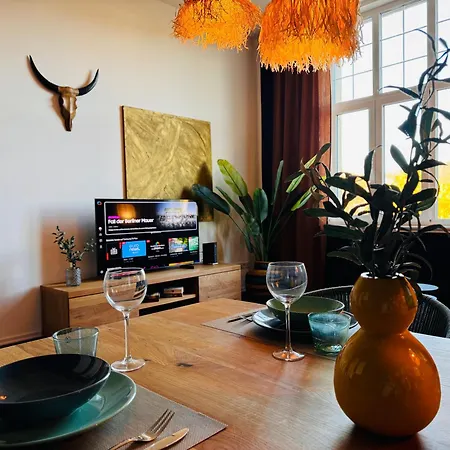 Klassen - Exklusive Altbau - Zentral - Rheinnaehe Appartamento