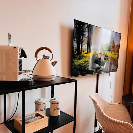 Klassen - Exklusive Altbau - Zentral - Rheinnaehe