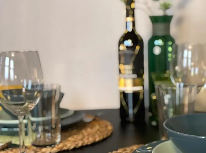 Klassen - Exklusive Altbau - Zentral - Rheinnaehe Apartment *