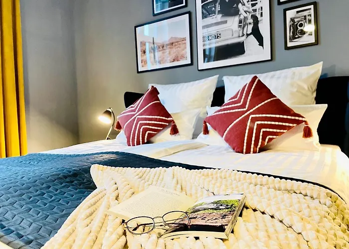 Klassen - Exklusive Altbau - Zentral - Rheinnaehe *