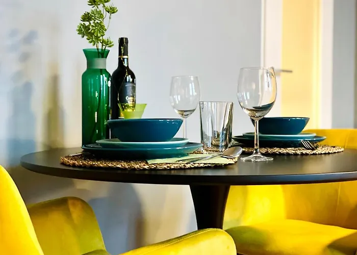 Klassen - Exklusive Altbau - Zentral - Rheinnaehe Apartment