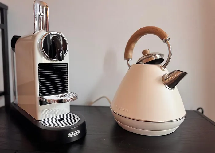 Apartment Klassen - Exklusive Altbau - Zentral - Rheinnaehe